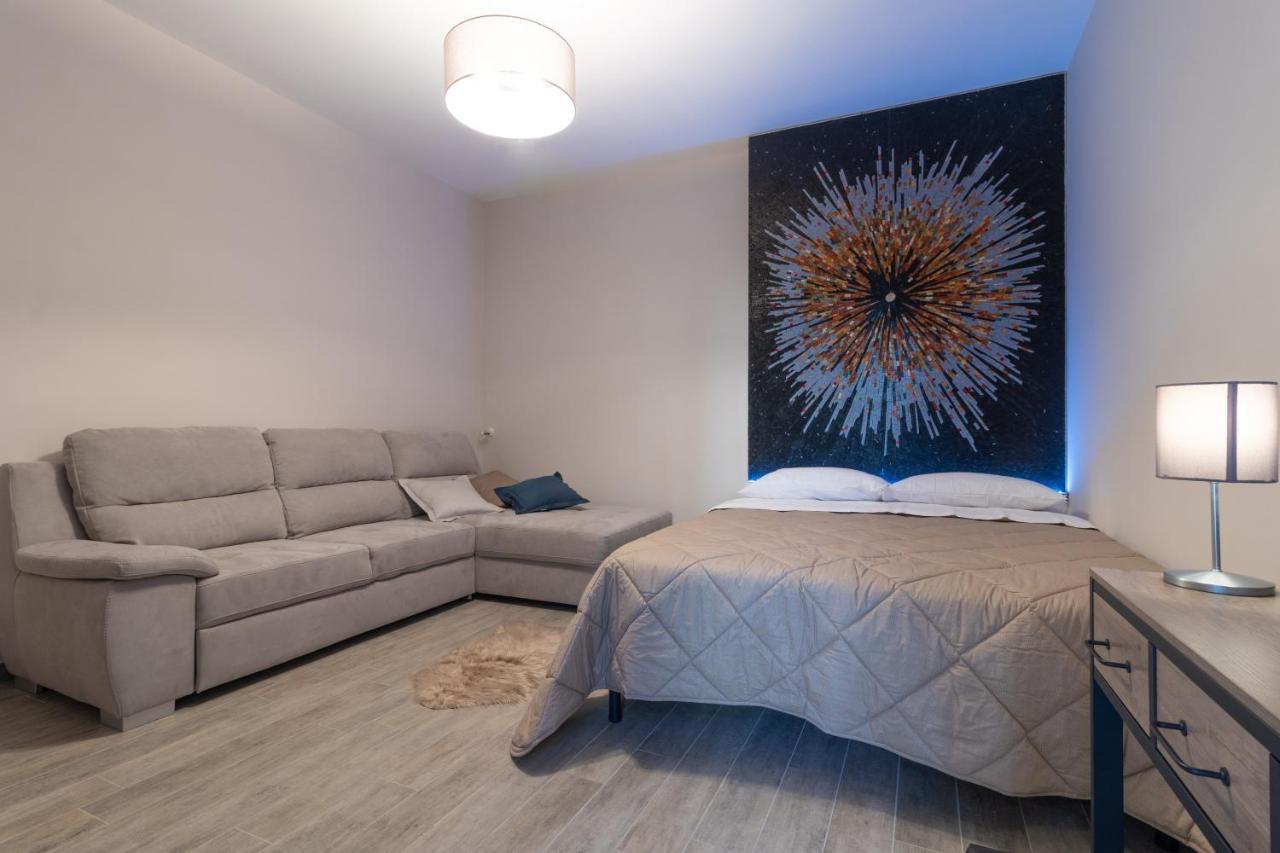 V B M Apartment Бари Экстерьер фото