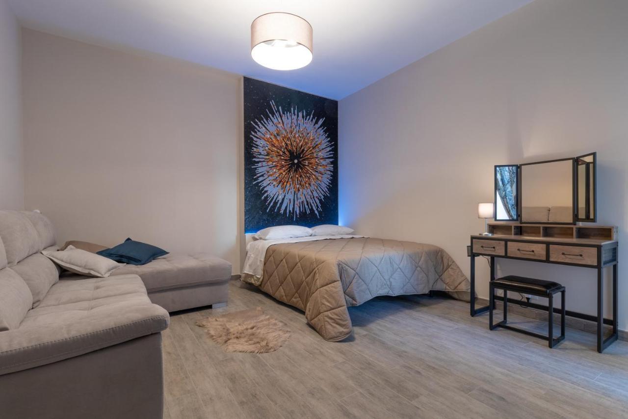 V B M Apartment Бари Экстерьер фото