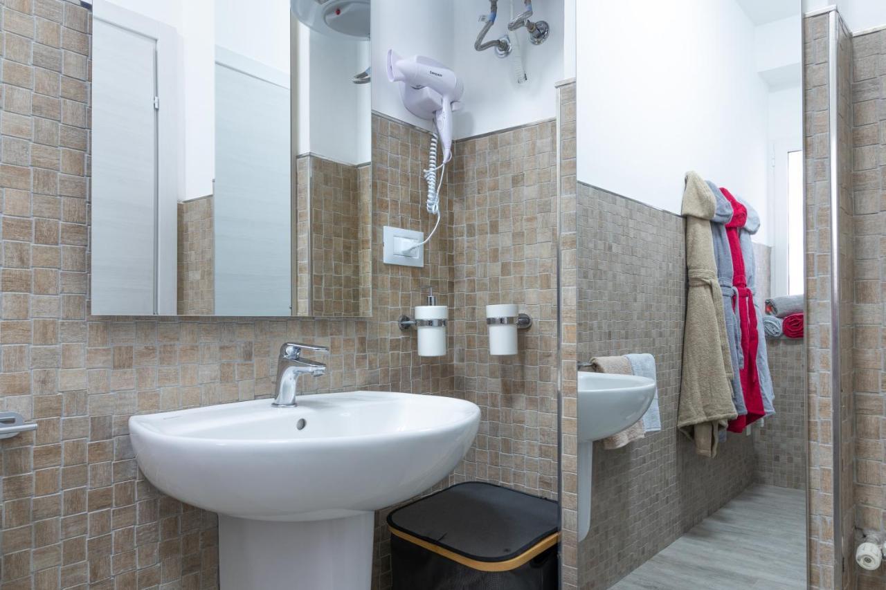 V B M Apartment Бари Экстерьер фото